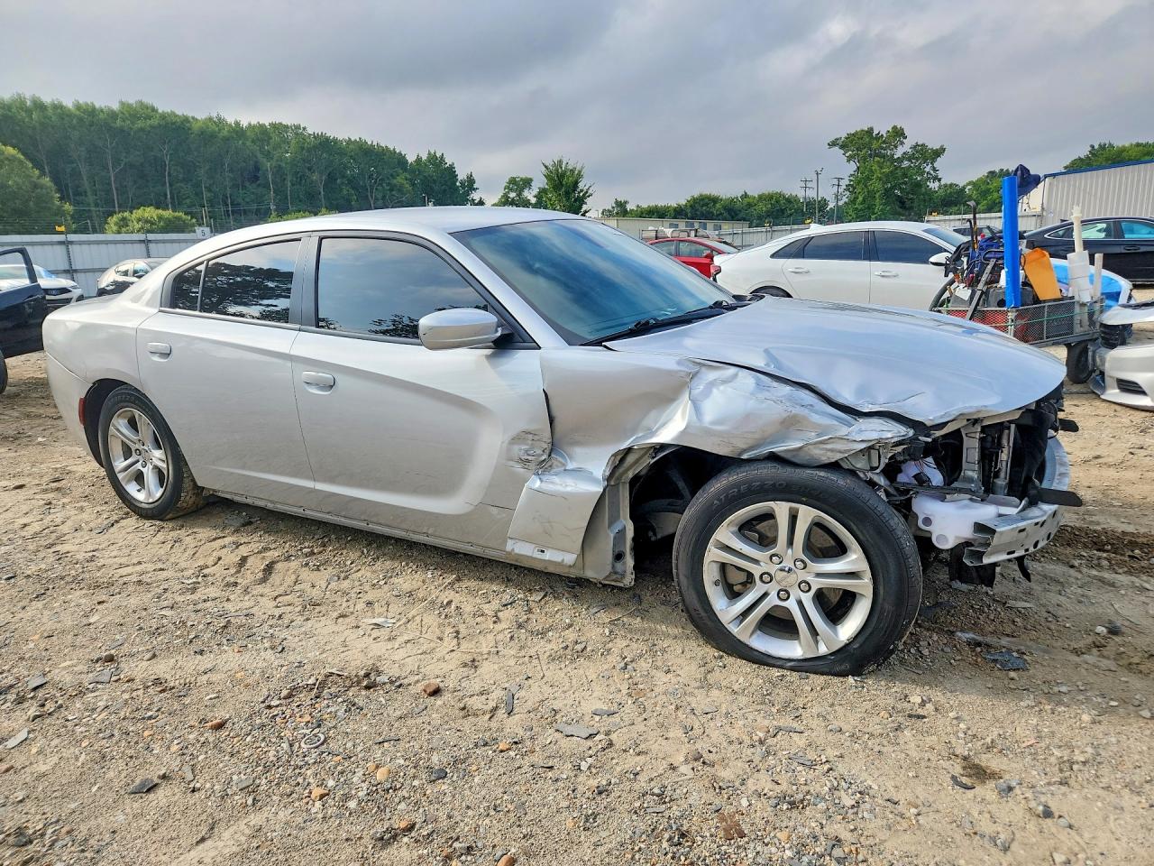 2022 Dodge Charger Sxt Серебряный vin: 2C3CDXBG0NH248406