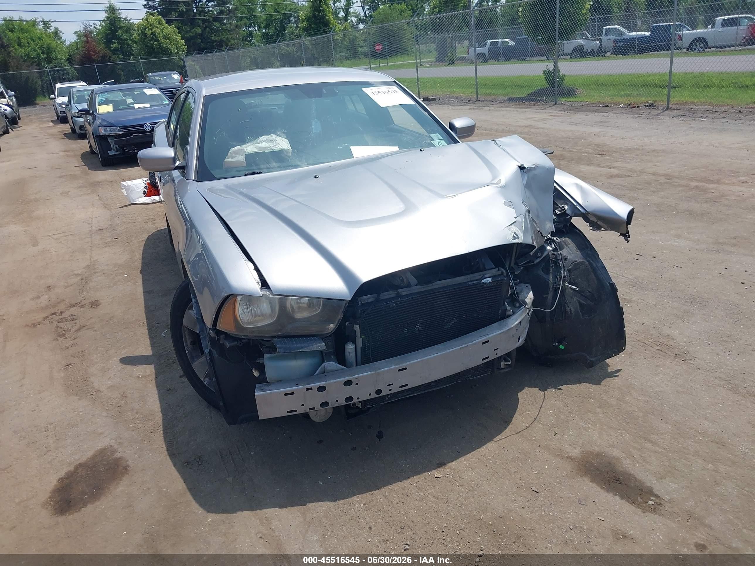 2013 Dodge Charger Se Серебряный vin: 2C3CDXBG1DH745351