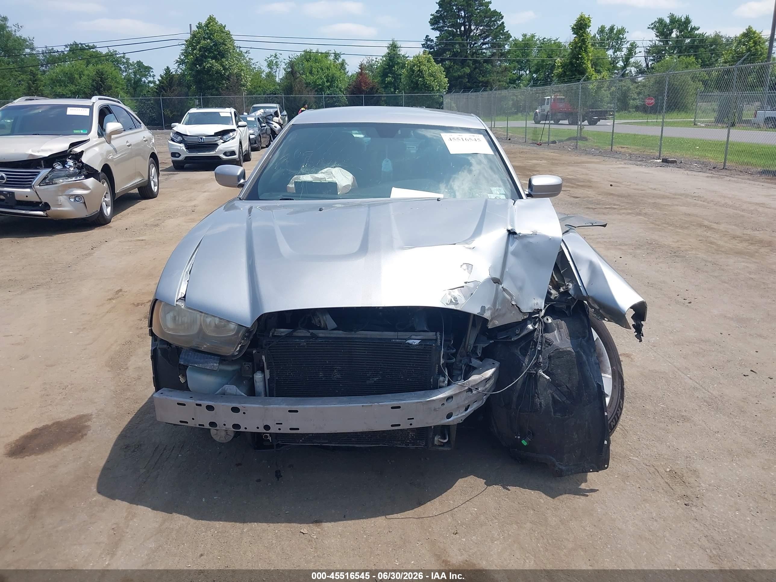2013 Dodge Charger Se Серебряный vin: 2C3CDXBG1DH745351