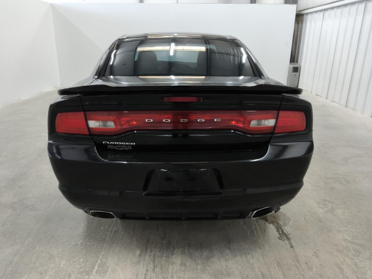 2014 Dodge Charger Se Черный vin: 2C3CDXBG1EH323291 Damage: Left Rear Tail Lamp Bulb, Inoperable, Repair Required