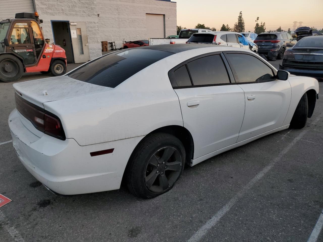 2014 Dodge Charger Se White vin: 2C3CDXBG1EH375116