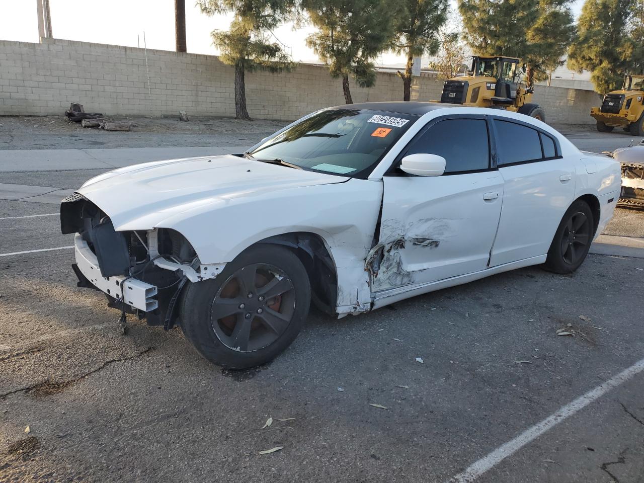 2014 Dodge Charger Se White vin: 2C3CDXBG1EH375116 Damage: Left Head Lamp, Missing, Replacement Required