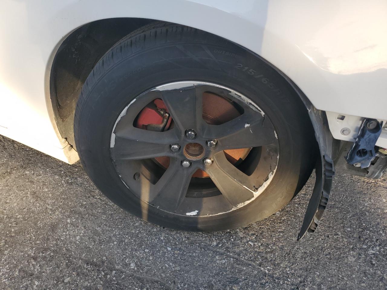 2014 Dodge Charger Se White vin: 2C3CDXBG1EH375116 Damage: Right Front Wheel, Peeling, > 12 Inches