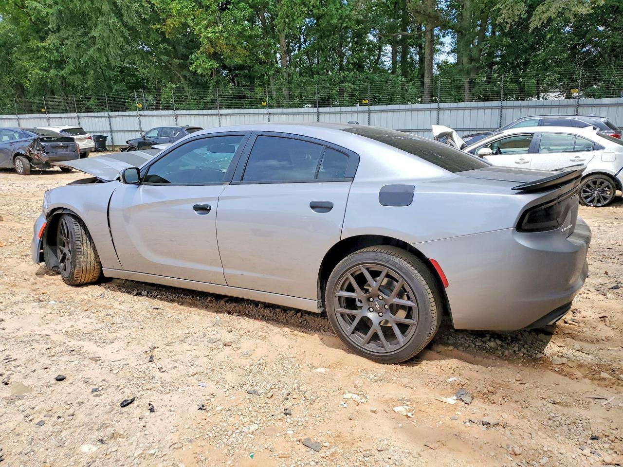 2015 Dodge Charger Se Серебряный vin: 2C3CDXBG1FH789899