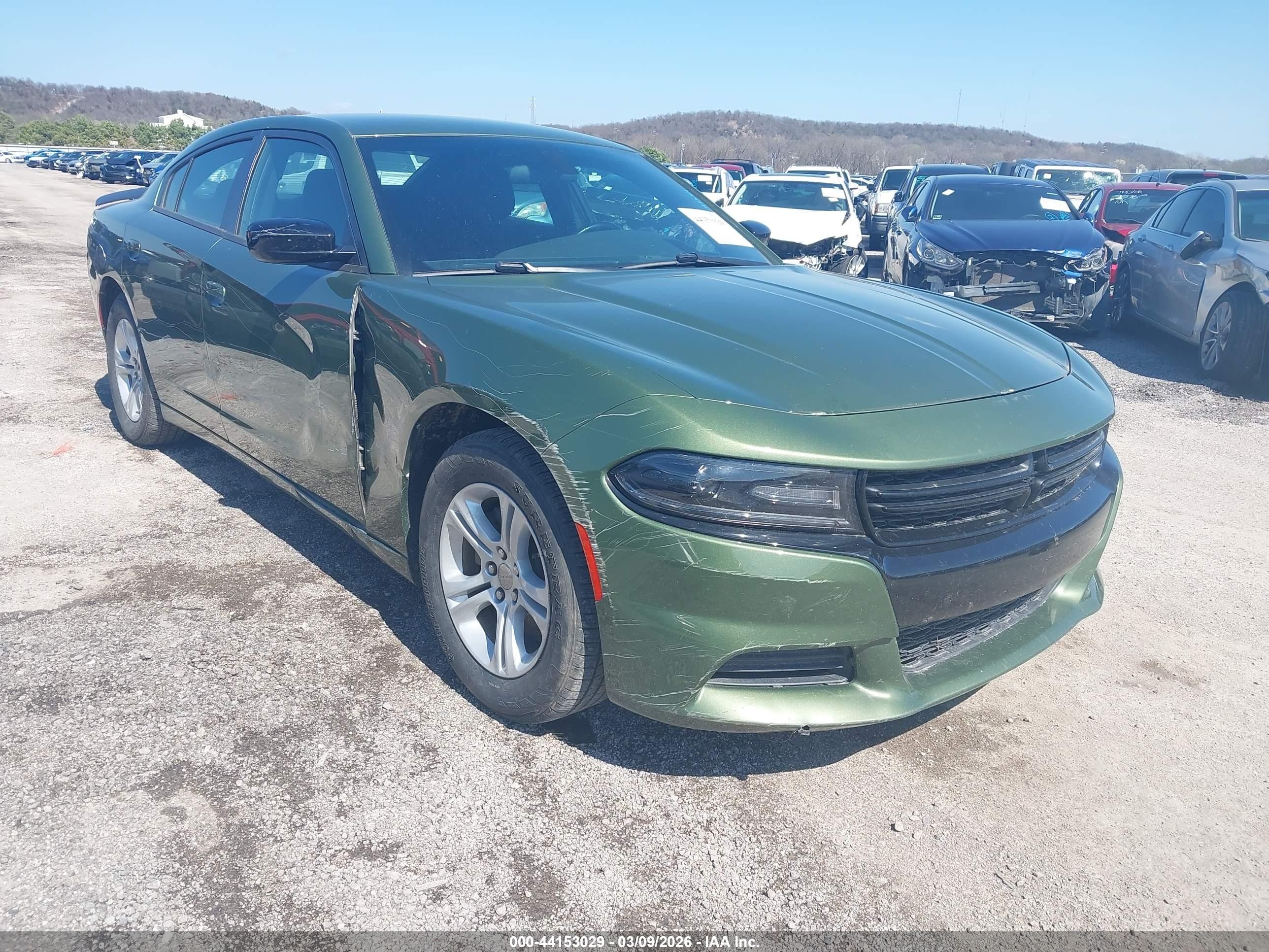 2021 Dodge Charger Sxt Rwd Зеленый vin: 2C3CDXBG1MH562452