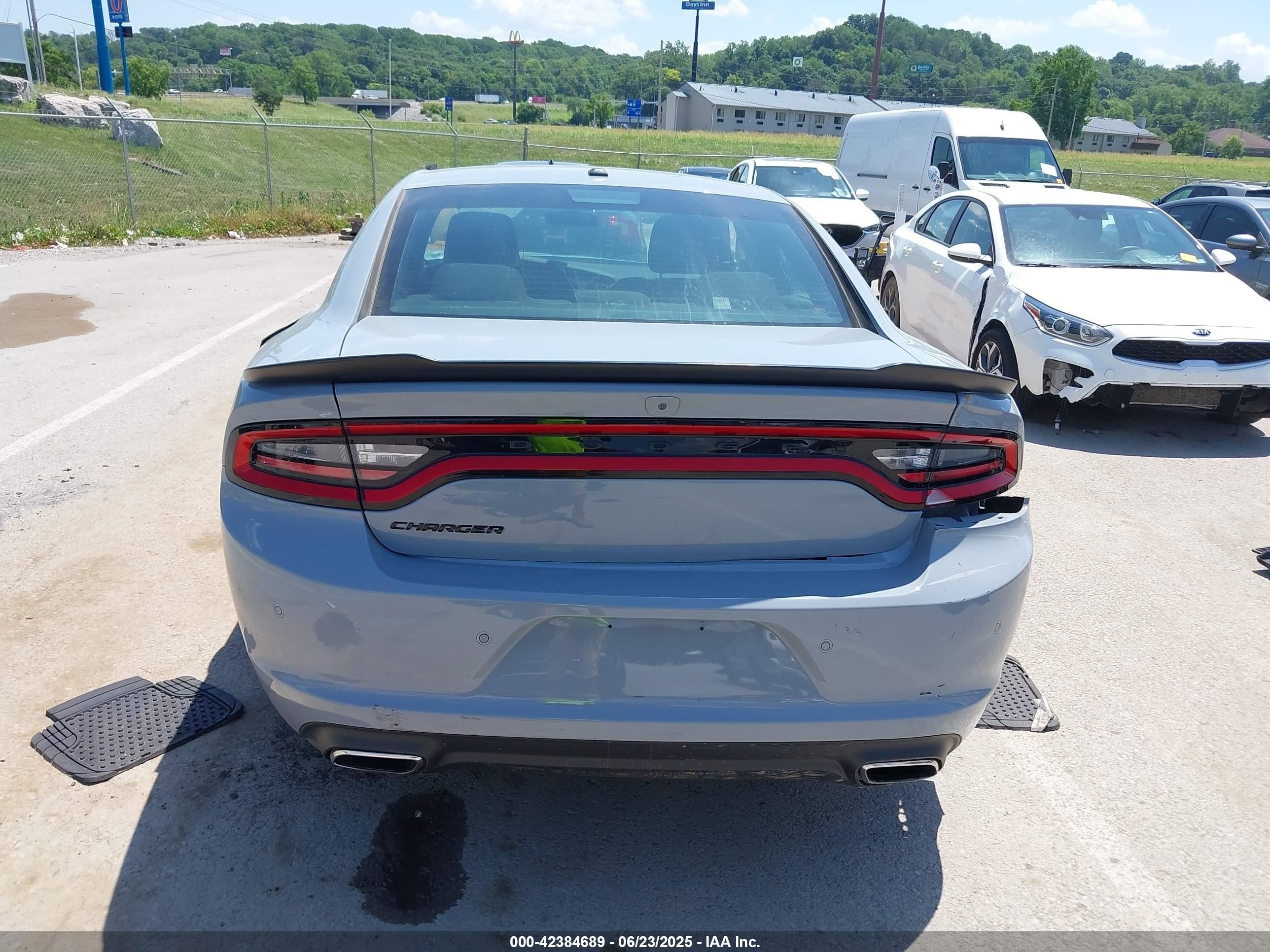 2021 Dodge Charger Sxt Rwd Silver vin: 2C3CDXBG1MH633715