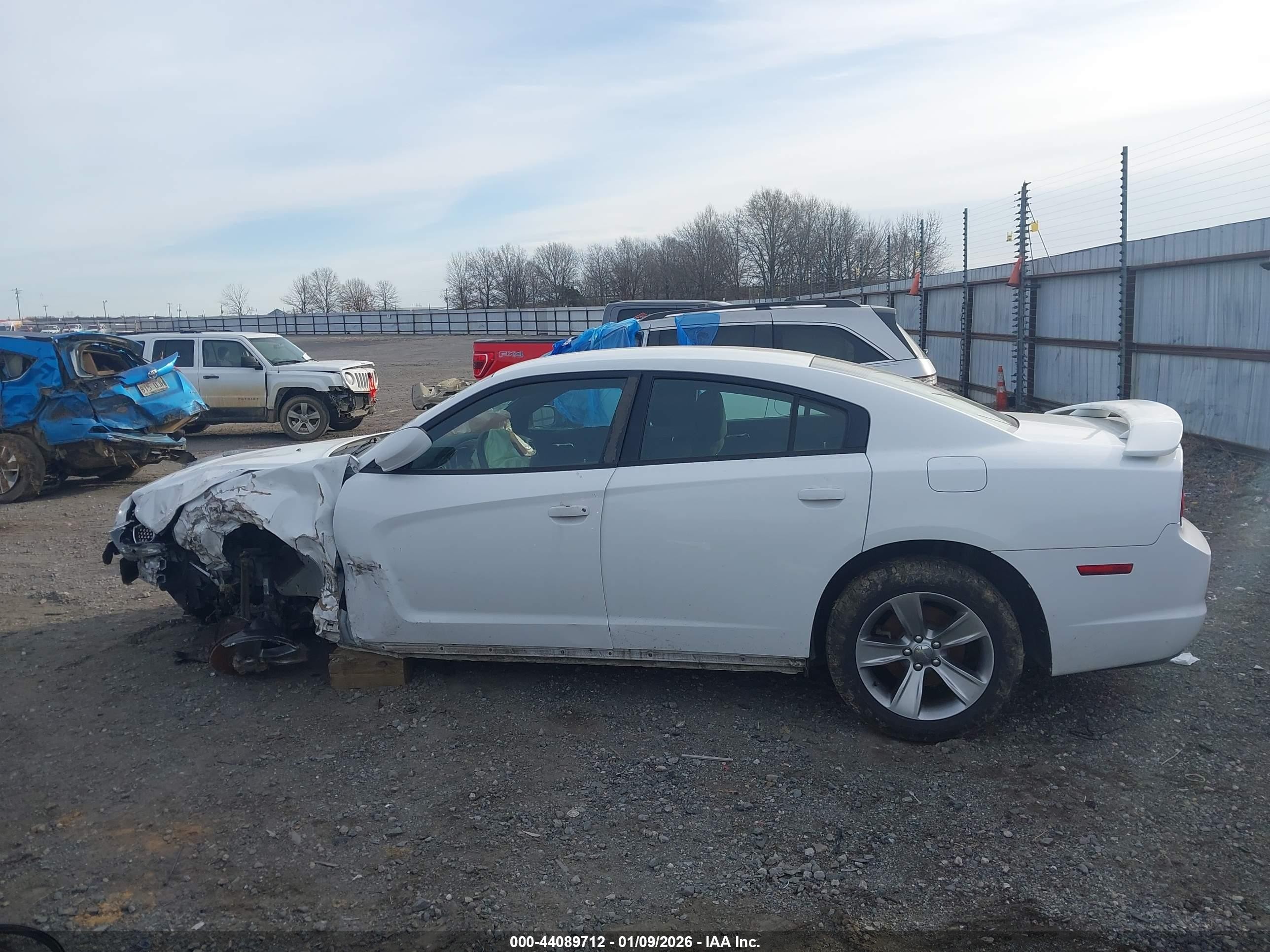 2013 Dodge Charger Se White vin: 2C3CDXBG2DH623520