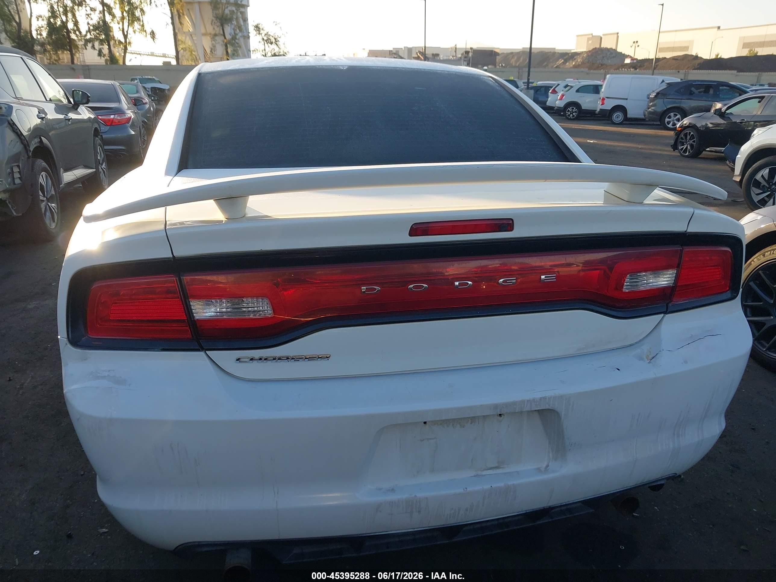2013 Dodge Charger Se White vin: 2C3CDXBG2DH640382