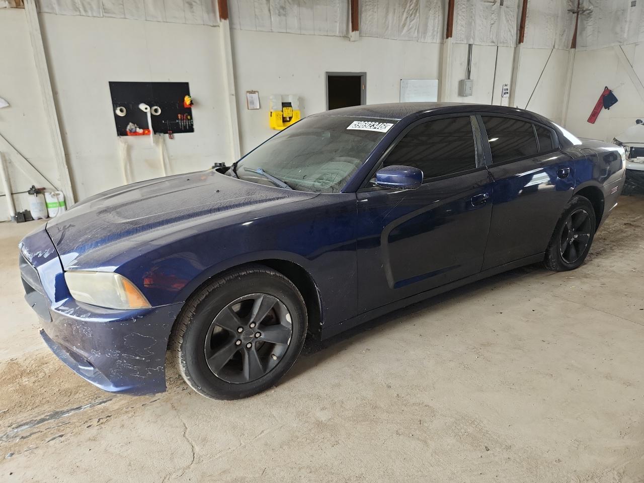 2014 Dodge Charger Se Blue vin: 2C3CDXBG2EH131121 Damage: Left Front Fender, Dent(S) W/ Paint Dmg, 1/2 To 1 Inch