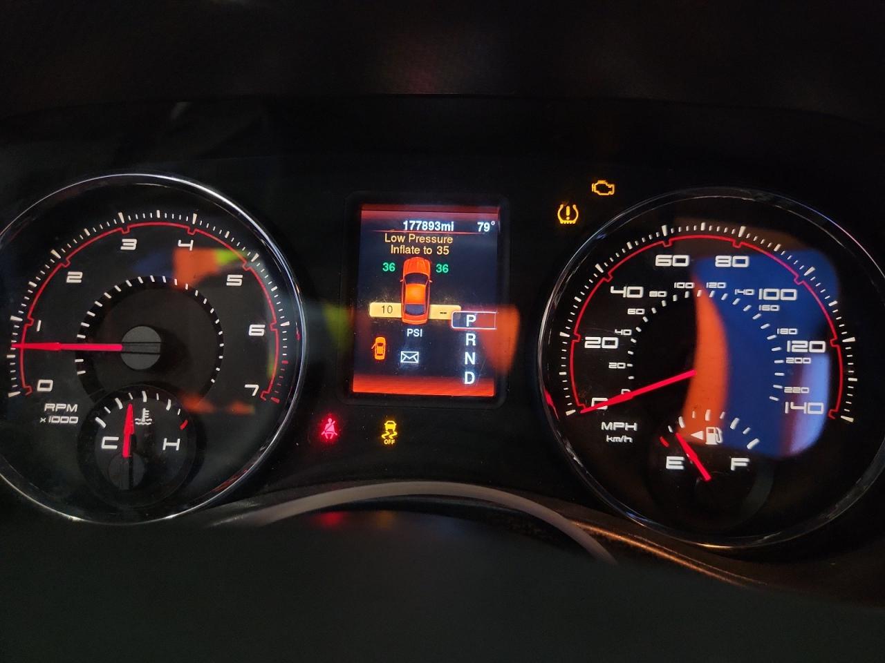 2014 Dodge Charger Se Blue vin: 2C3CDXBG2EH131121 Damage: Warning Light - Engine, On, Unacceptable