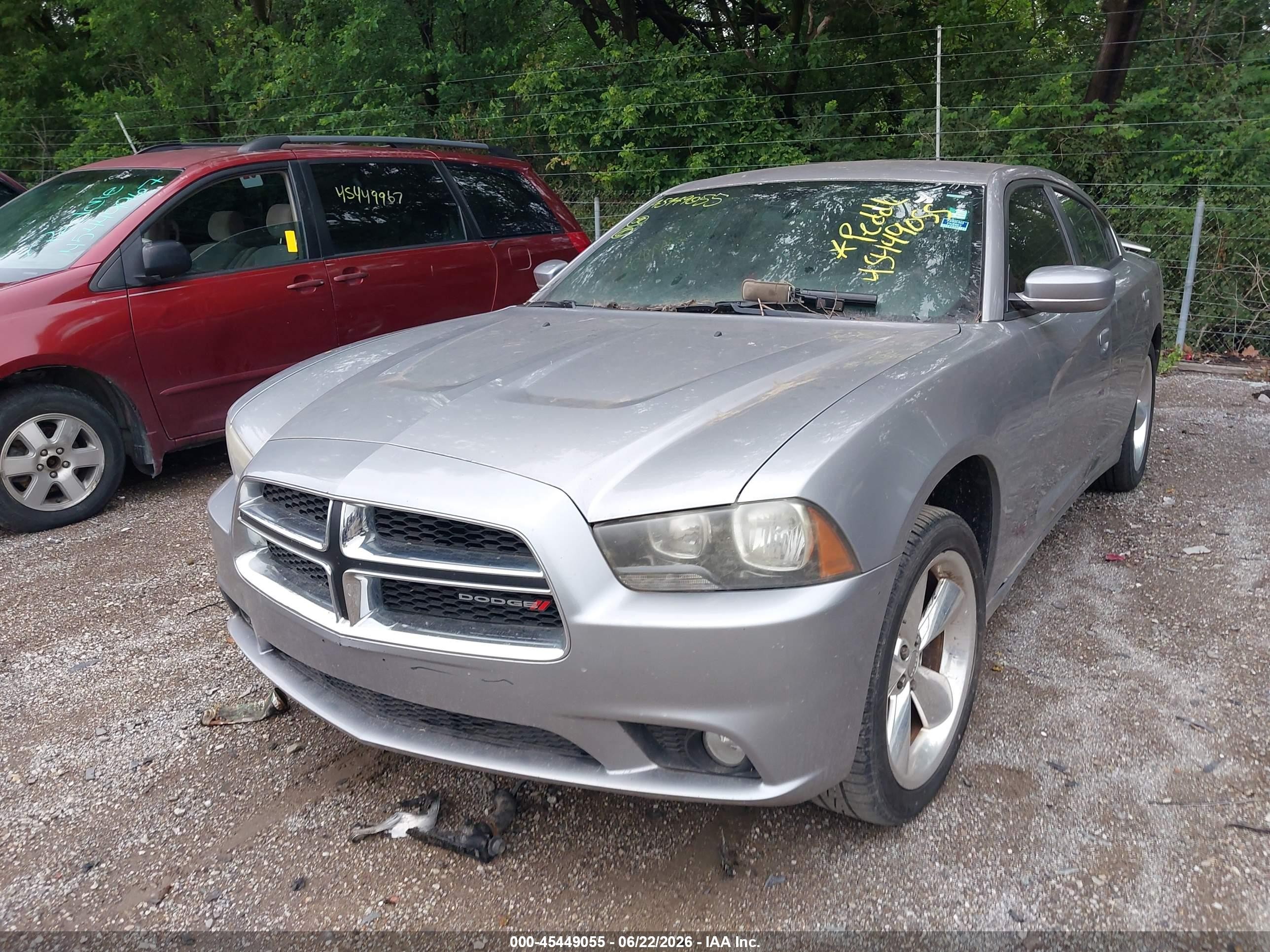 2014 Dodge Charger Se Серебряный vin: 2C3CDXBG2EH280984