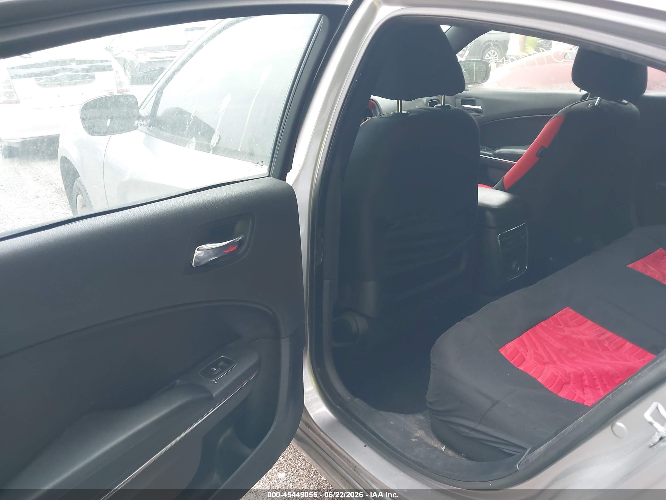 2014 Dodge Charger Se Серебряный vin: 2C3CDXBG2EH280984