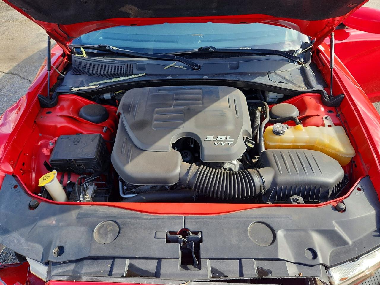 2014 Dodge Charger Se Red vin: 2C3CDXBG2EH353772