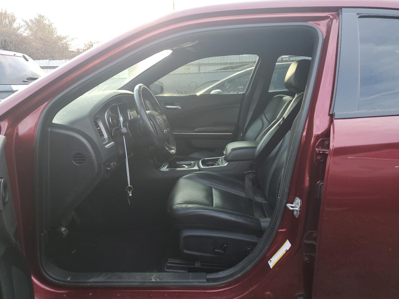 2020 Dodge Charger Sxt Burgundy vin: 2C3CDXBG2LH143993