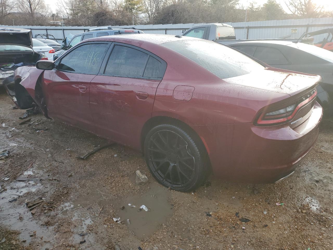 2020 Dodge Charger Sxt Burgundy vin: 2C3CDXBG2LH143993