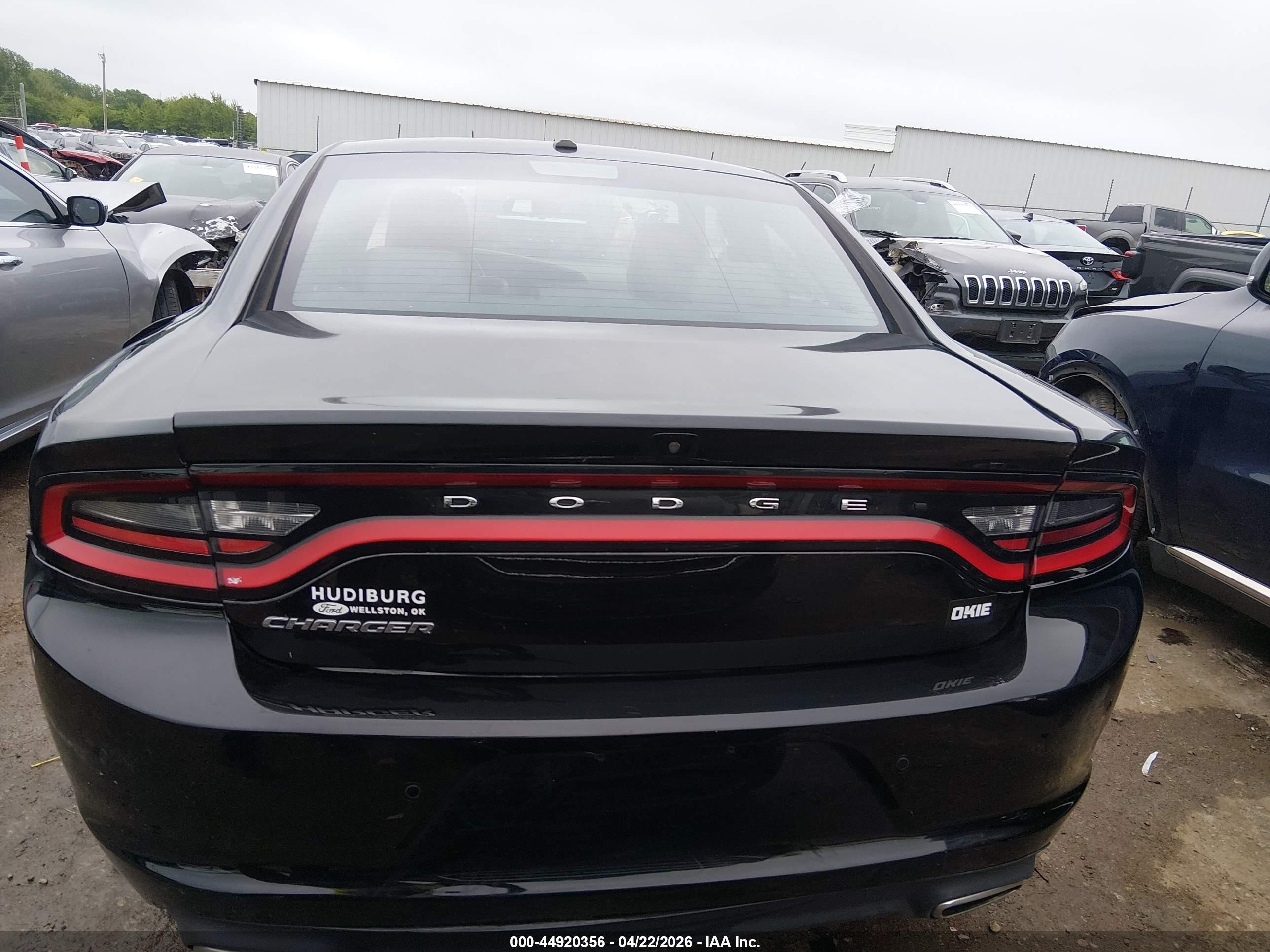 2022 Dodge Charger Sxt Rwd Black vin: 2C3CDXBG2NH152695