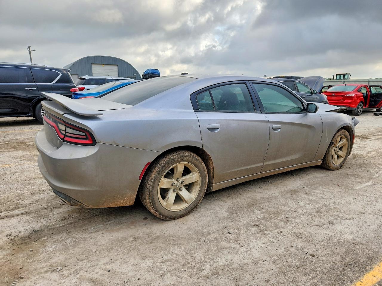 2015 Dodge Charger Se Серебряный vin: 2C3CDXBG3FH725895