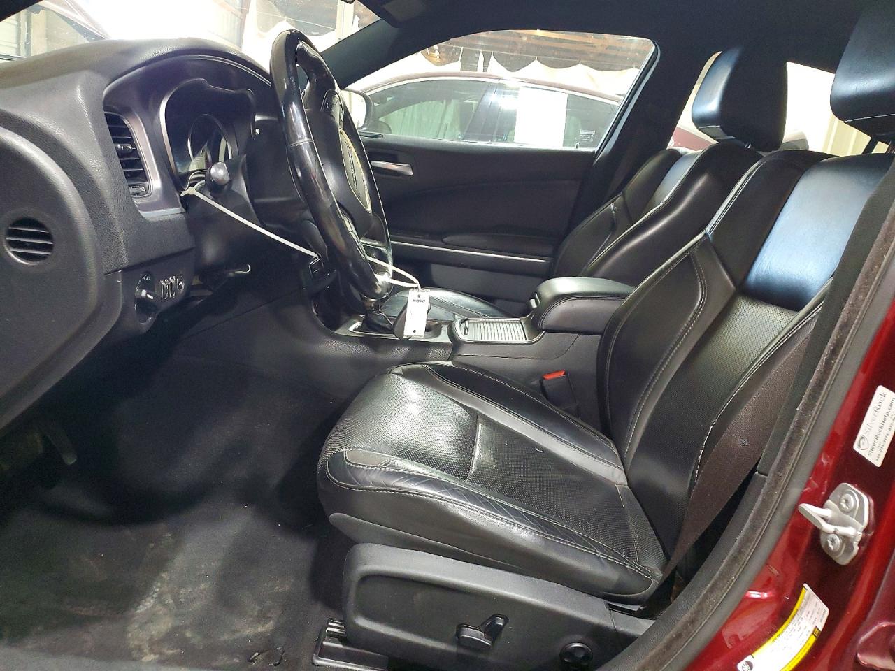 2019 Dodge Charger Sxt Burgundy vin: 2C3CDXBG3KH724983