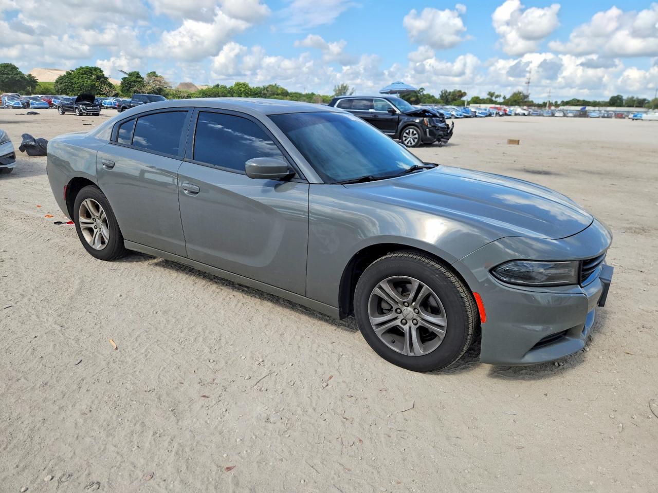 2019 Dodge Charger Sxt Gray vin: 2C3CDXBG3KH725681