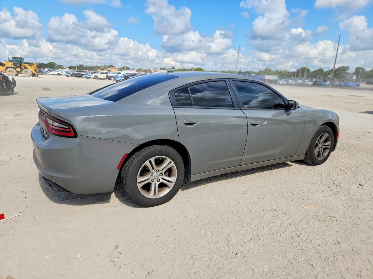 2019 Dodge Charger Sxt Gray vin: 2C3CDXBG3KH725681