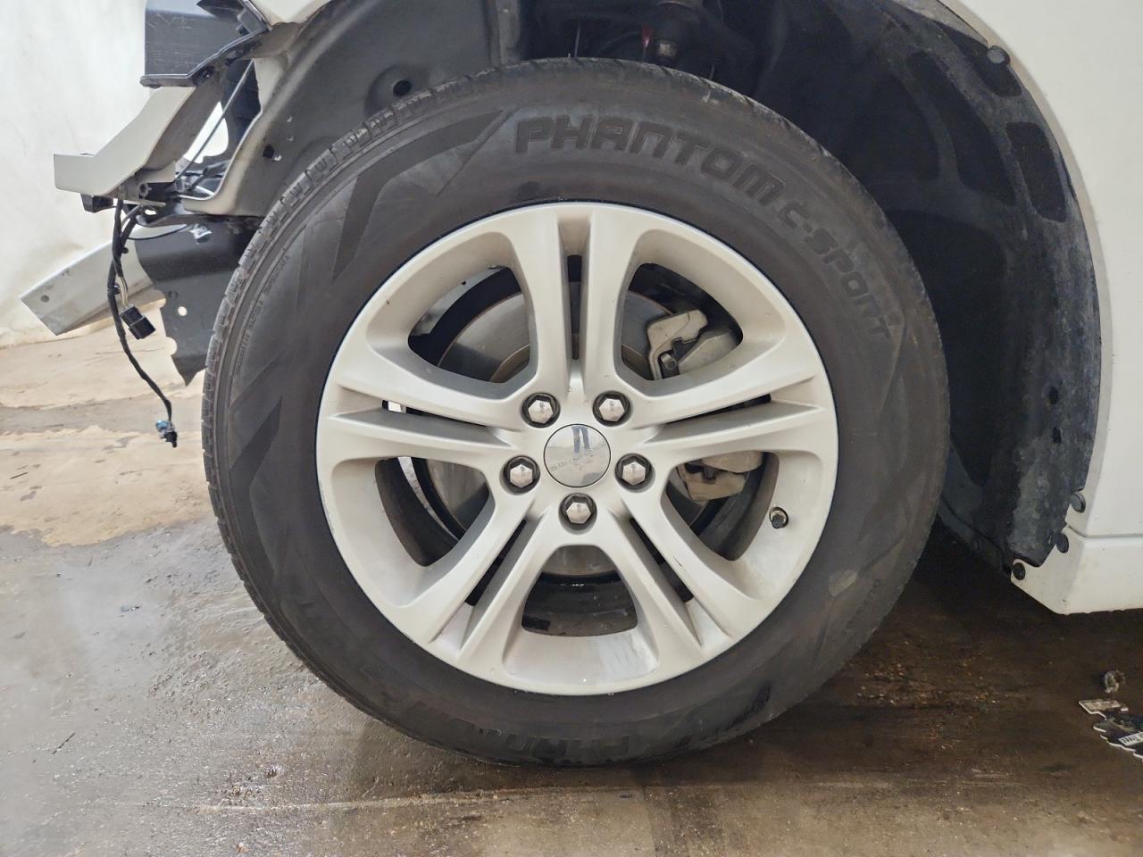 2022 Dodge Charger Sxt White vin: 2C3CDXBG3NH261649 Damage: Left Front Wheel, Curb Rash, 1/2 To 1 Inch