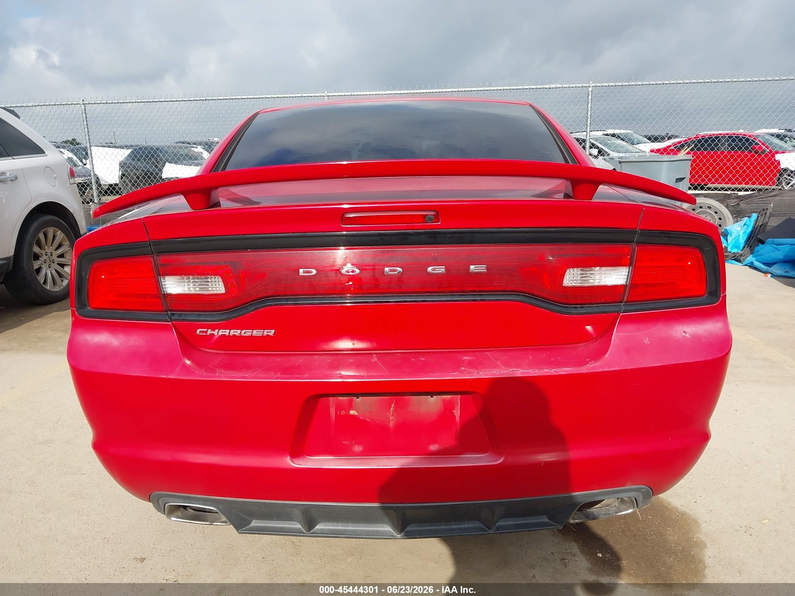 2013 Dodge Charger Se Red vin: 2C3CDXBG4DH512631