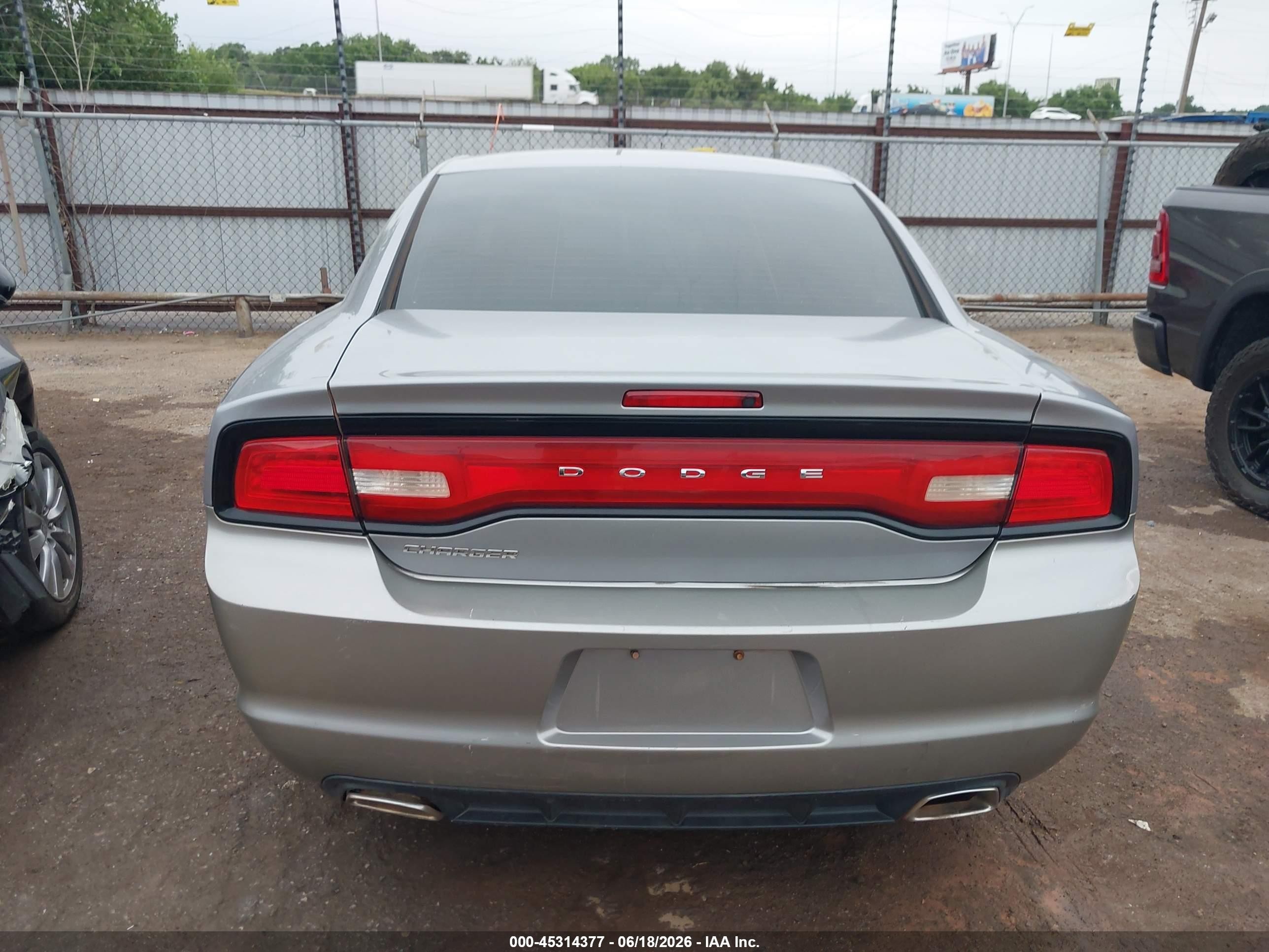 2013 Dodge Charger Se Silver vin: 2C3CDXBG4DH570352