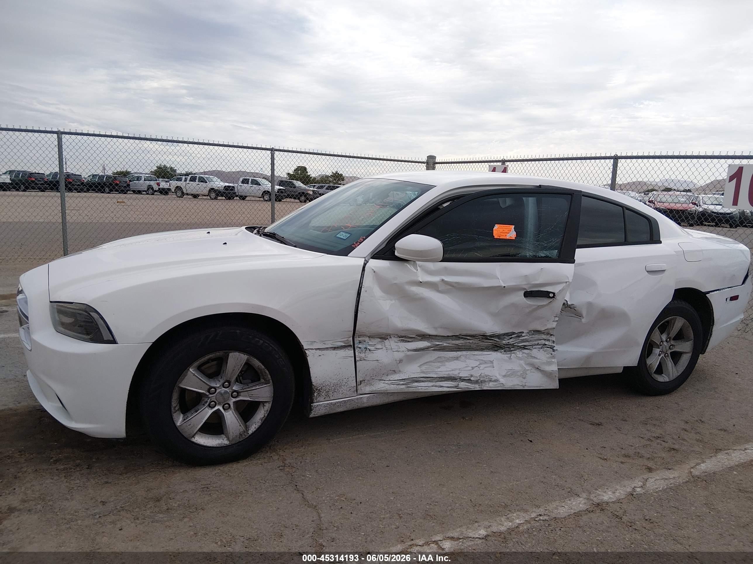 2014 Dodge Charger Se White vin: 2C3CDXBG4EH116832
