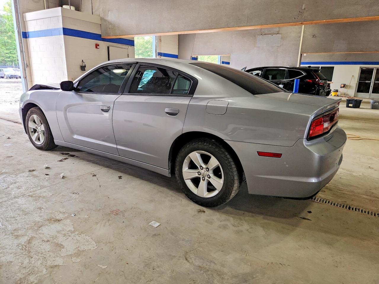 2014 Dodge Charger Se Серебряный vin: 2C3CDXBG4EH237389