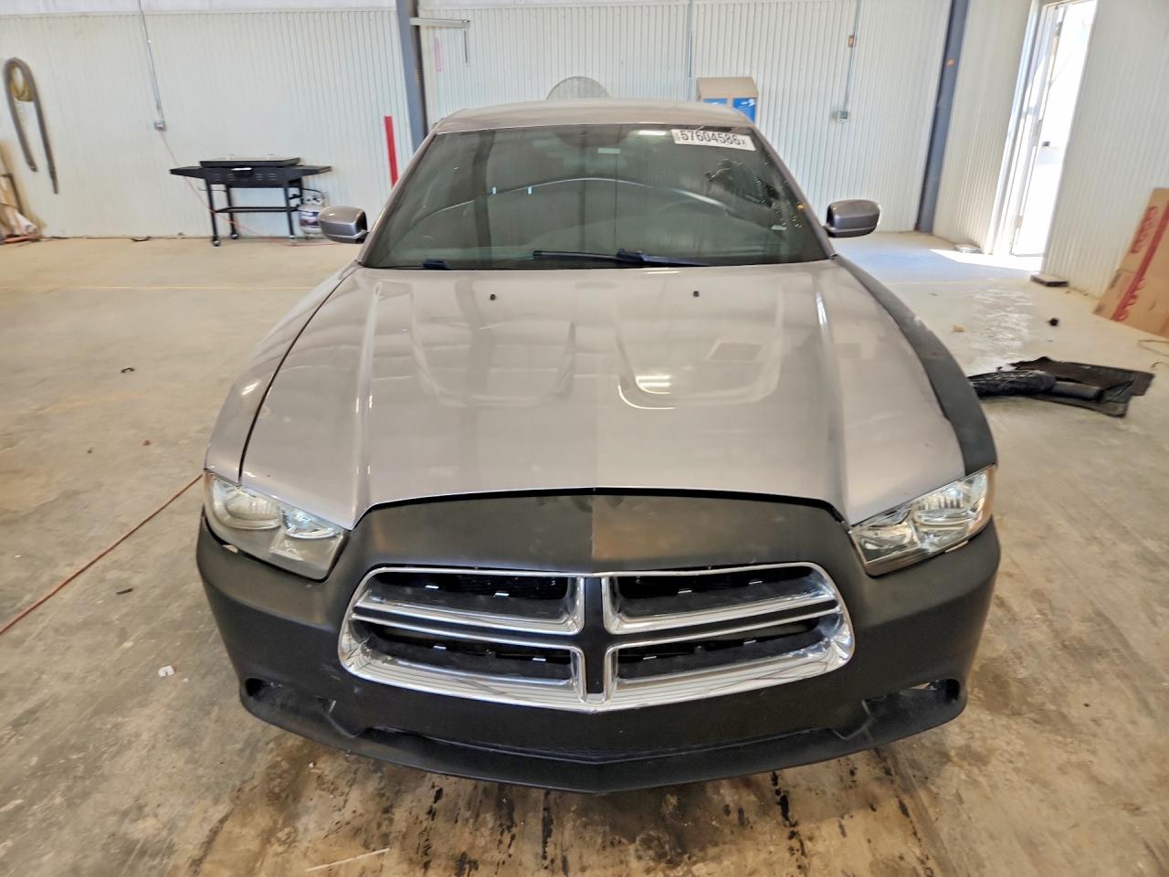 2014 Dodge Charger Se Серебряный vin: 2C3CDXBG4EH265368