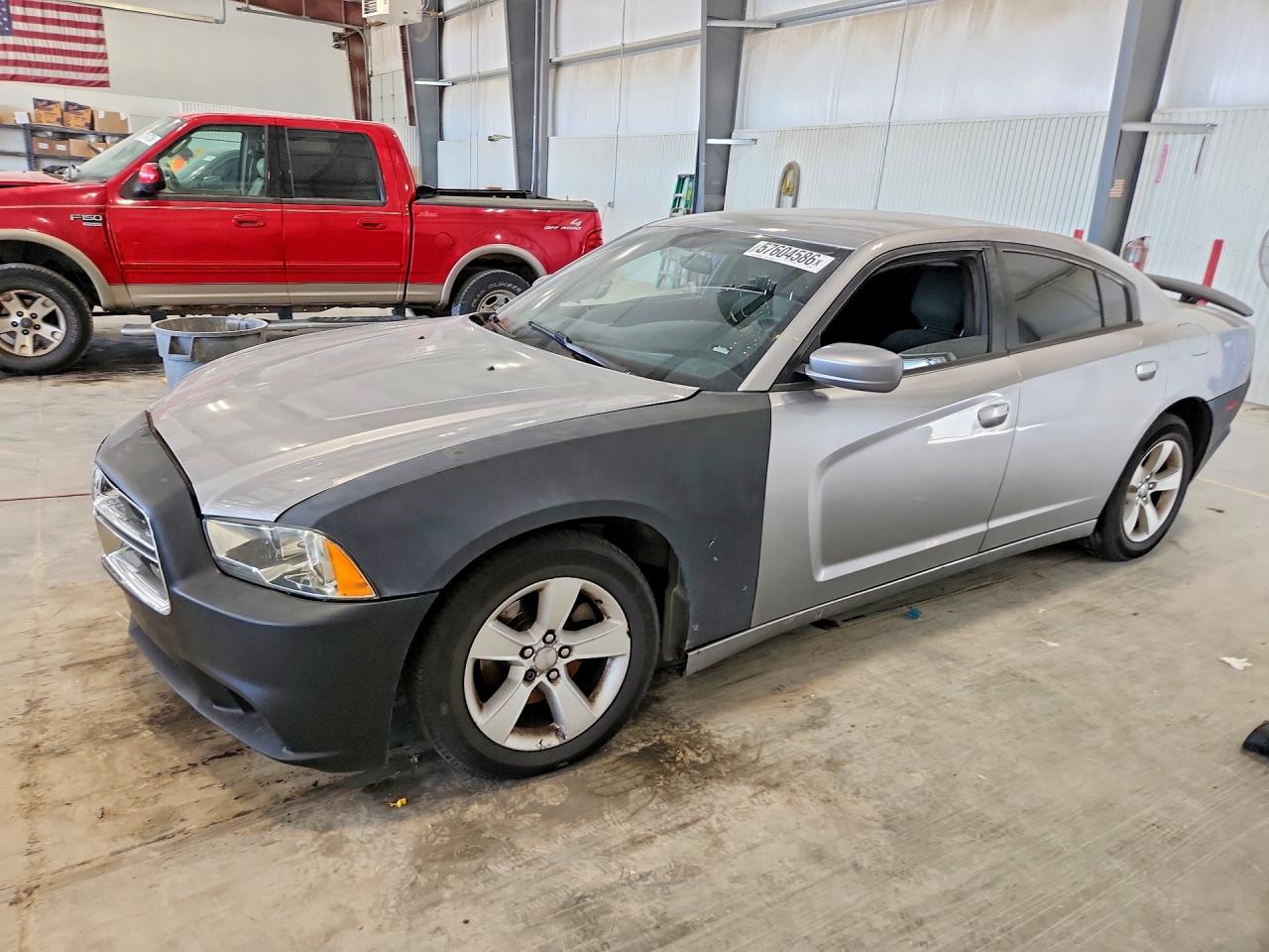 2014 Dodge Charger Se Серебряный vin: 2C3CDXBG4EH265368