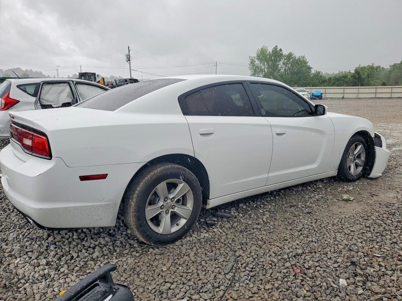 2014 Dodge Charger Se Белый vin: 2C3CDXBG4EH277410
