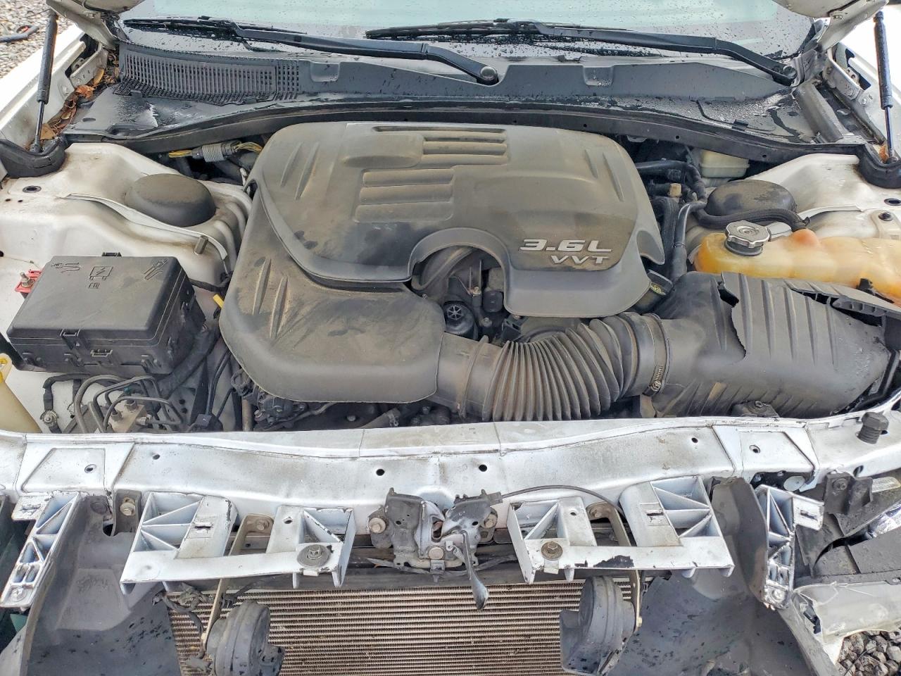 2014 Dodge Charger Se Белый vin: 2C3CDXBG4EH277410