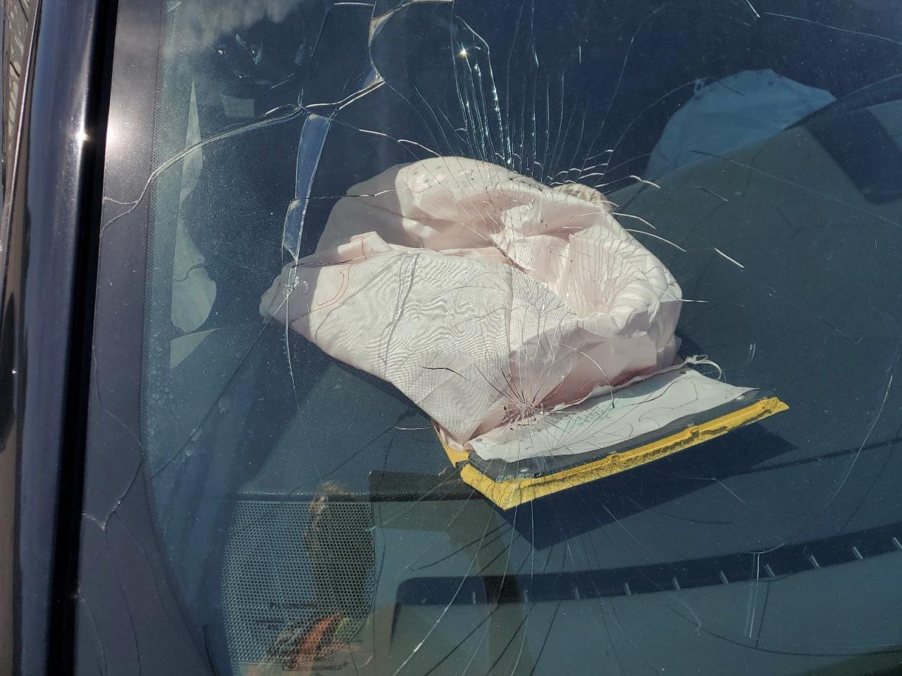 2023 Dodge Charger Sxt Black vin: 2C3CDXBG4PH563714 Damage: Windshield, Broken, Replacement Required