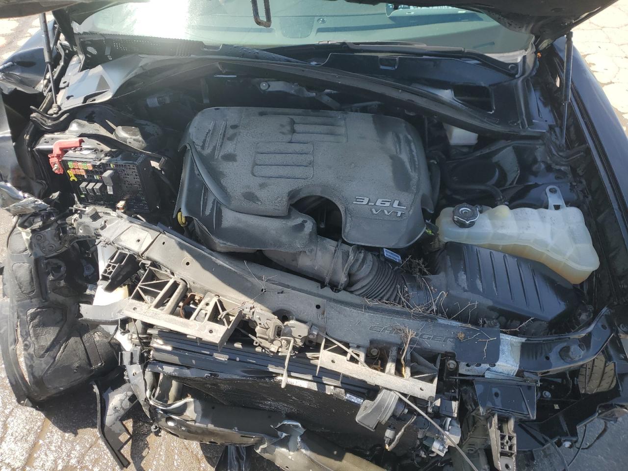 2023 Dodge Charger Sxt Black vin: 2C3CDXBG4PH563714 Damage: Left Front Rail, Kinked, > 12 Inches