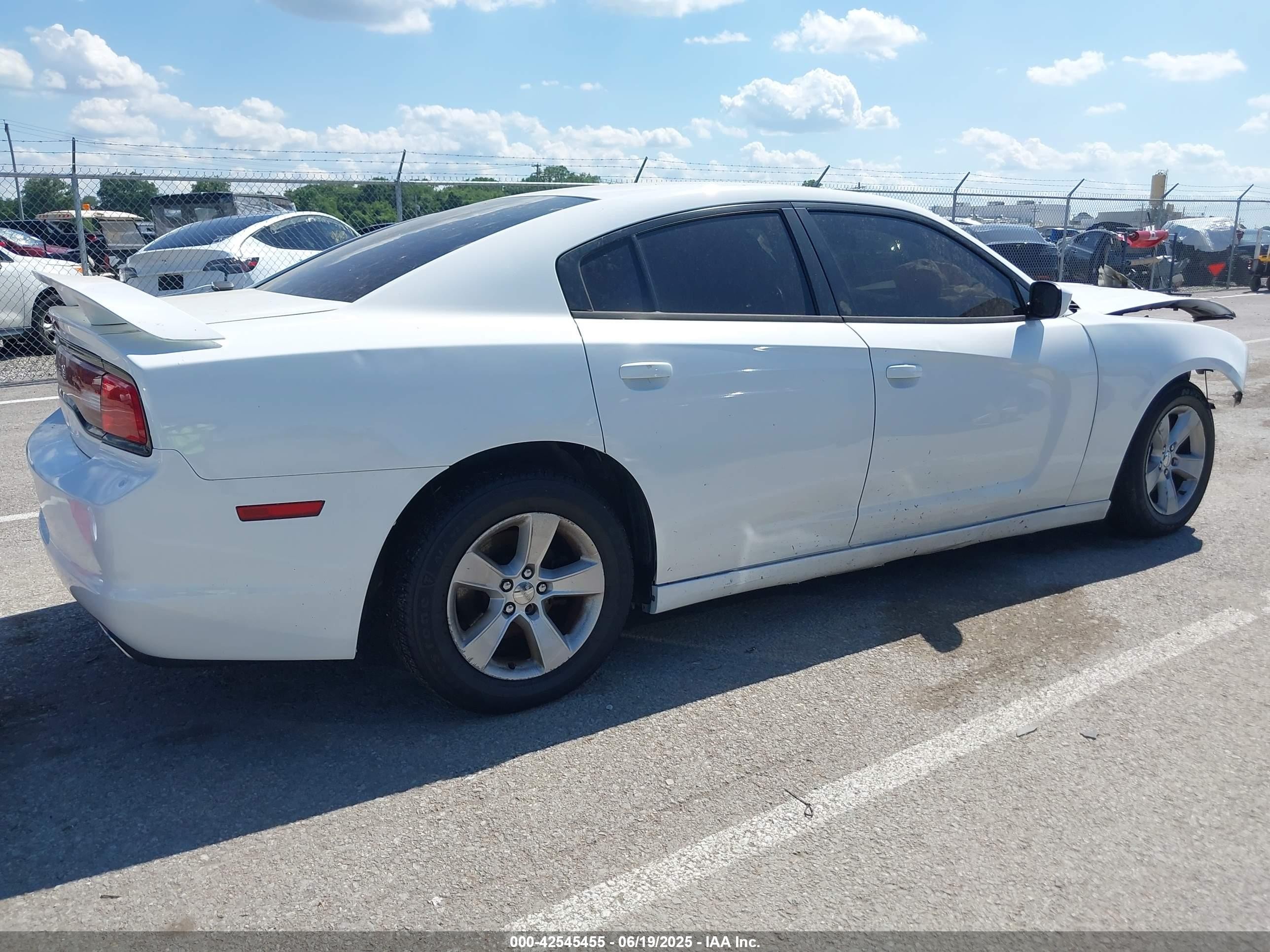 2014 Dodge Charger Se White vin: 2C3CDXBG5EH145580