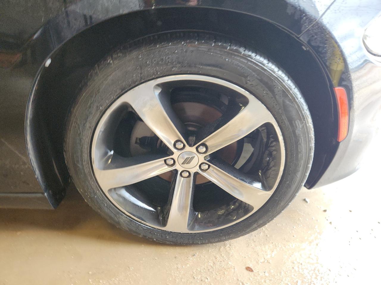 2017 Dodge Charger Se Black vin: 2C3CDXBG5HH627941 Damage: Right Front Wheel, Curb Rash, 11 To 12 Inches