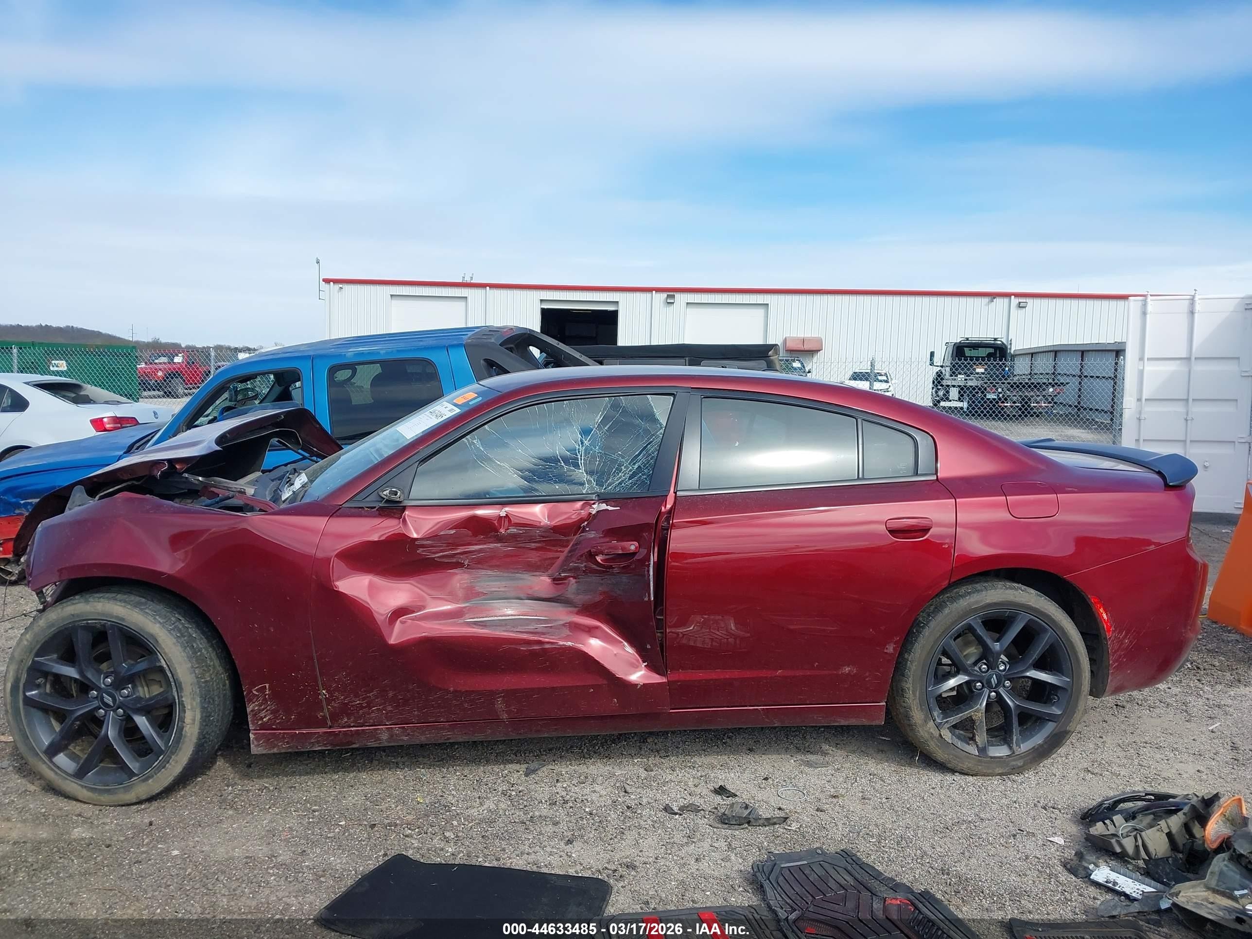 2019 Dodge Charger Sxt Rwd Burgundy vin: 2C3CDXBG5KH726055