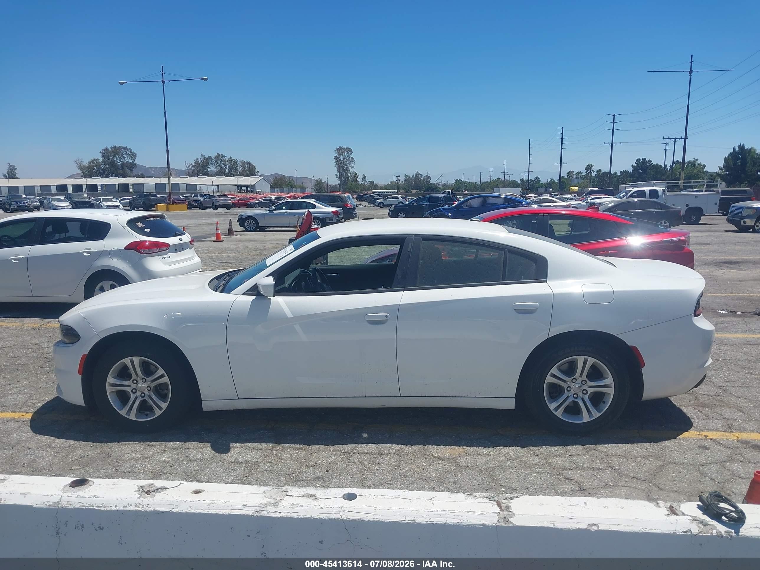 2020 Dodge Charger Sxt Rwd White vin: 2C3CDXBG5LH100443