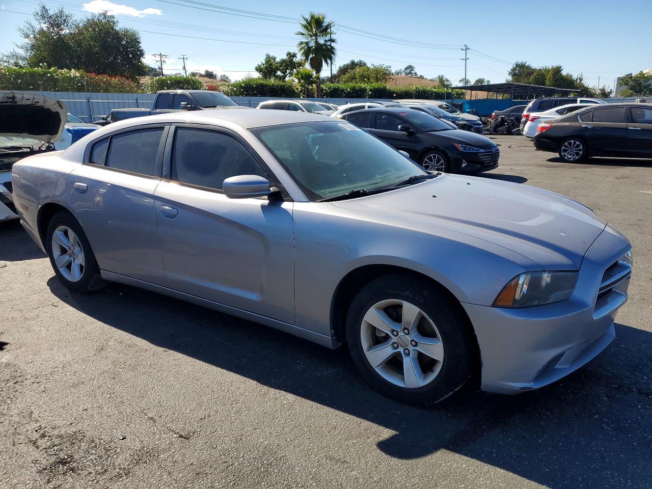 2014 Dodge Charger Se Серебряный vin: 2C3CDXBG6EH174621