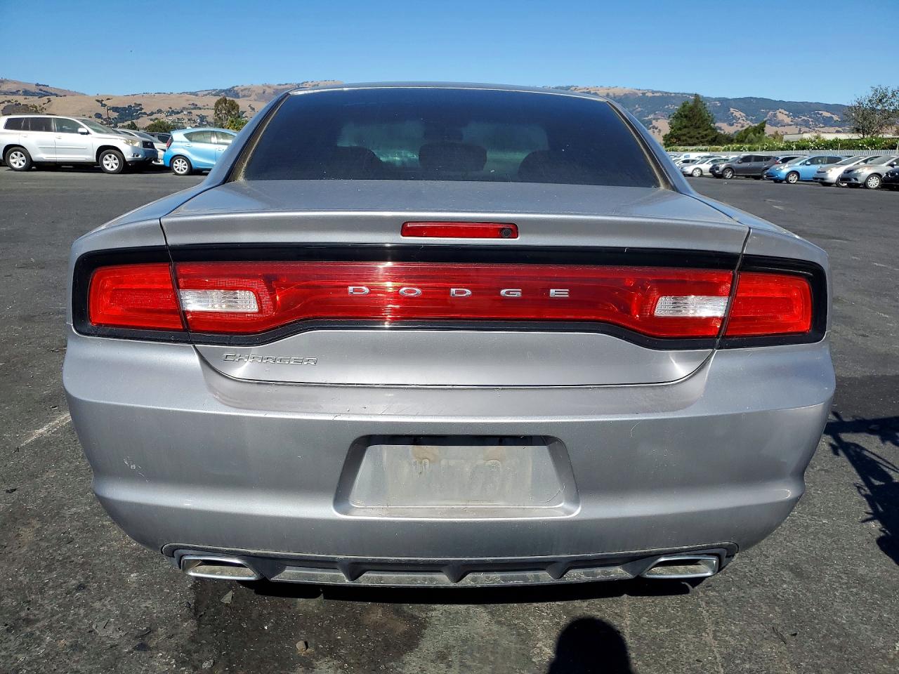 2014 Dodge Charger Se Серебряный vin: 2C3CDXBG6EH174621