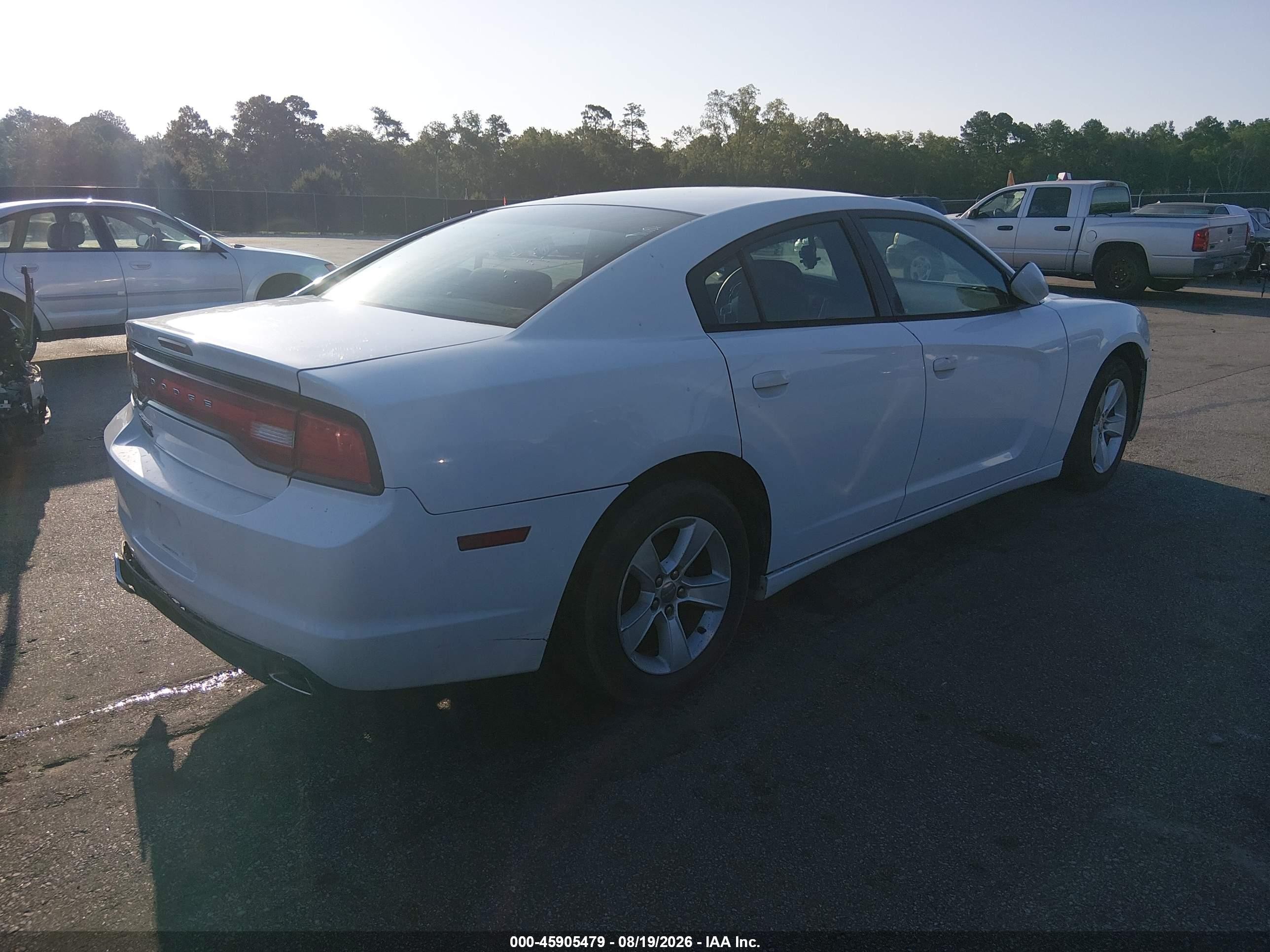 2014 Dodge Charger Se Белый vin: 2C3CDXBG6EH185120