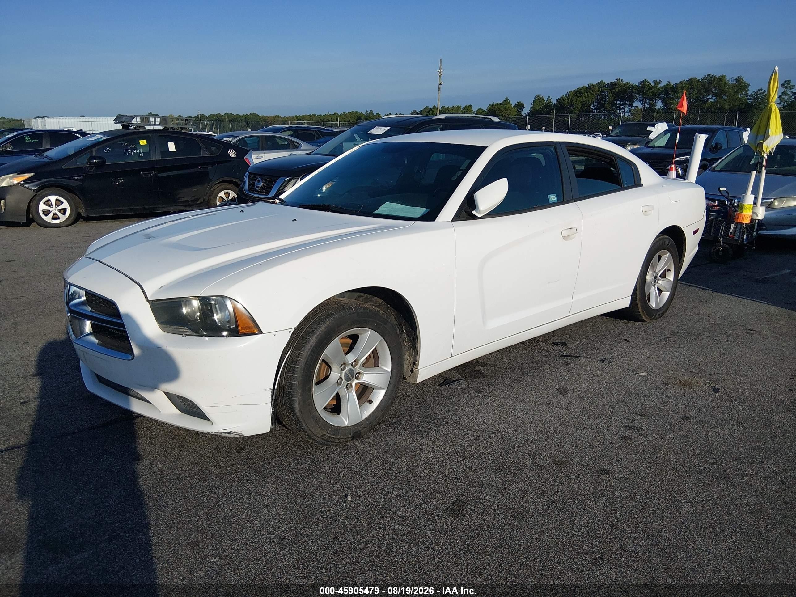 2014 Dodge Charger Se Белый vin: 2C3CDXBG6EH185120