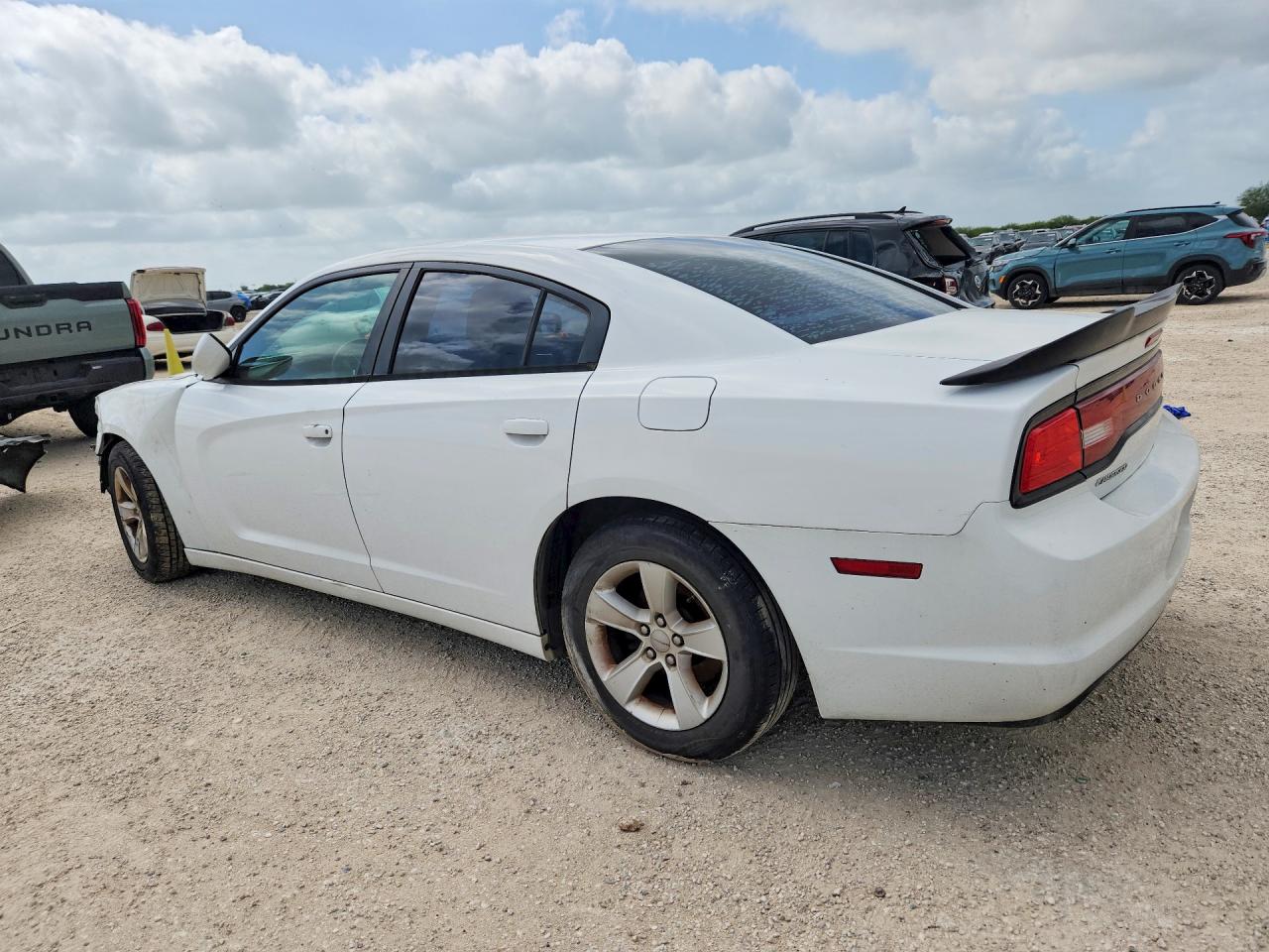 2014 Dodge Charger Se Белый vin: 2C3CDXBG6EH307006