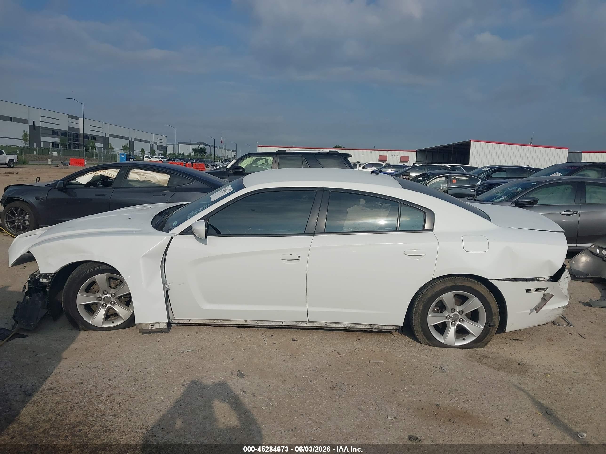 2014 Dodge Charger Se Белый vin: 2C3CDXBG6EH312156