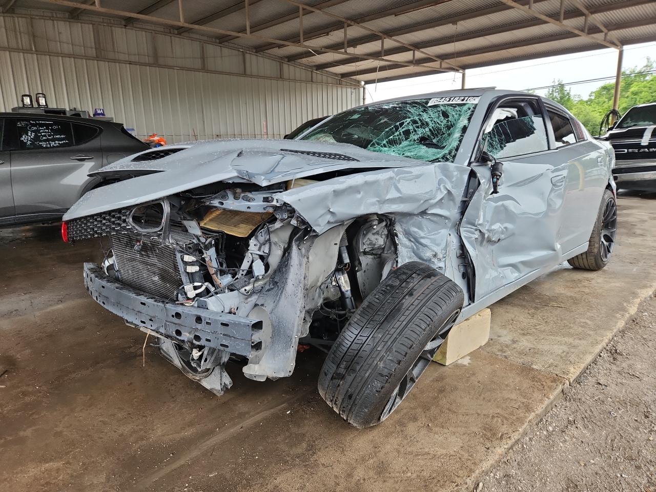 2022 Dodge Charger Sxt Gray vin: 2C3CDXBG6NH197445 Damage: Left Front Fender, Severe Damage, Replacement Required