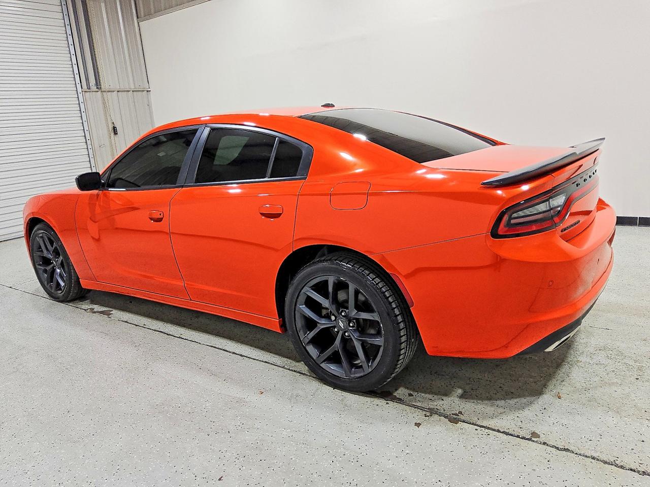 2022 Dodge Charger Sxt Red vin: 2C3CDXBG6NH204698