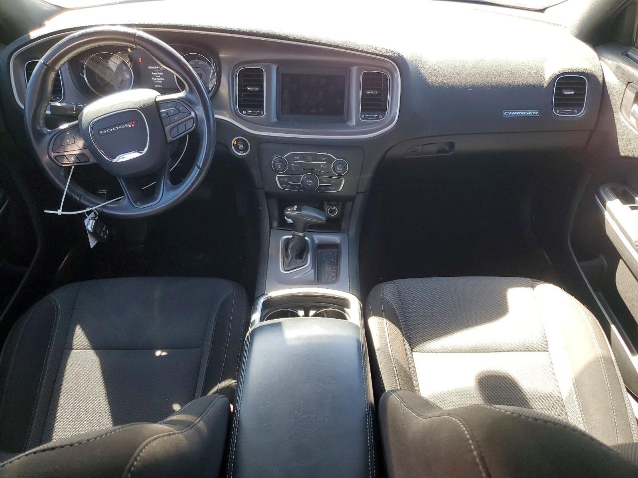 2022 Dodge Charger Sxt White vin: 2C3CDXBG6NH234638
