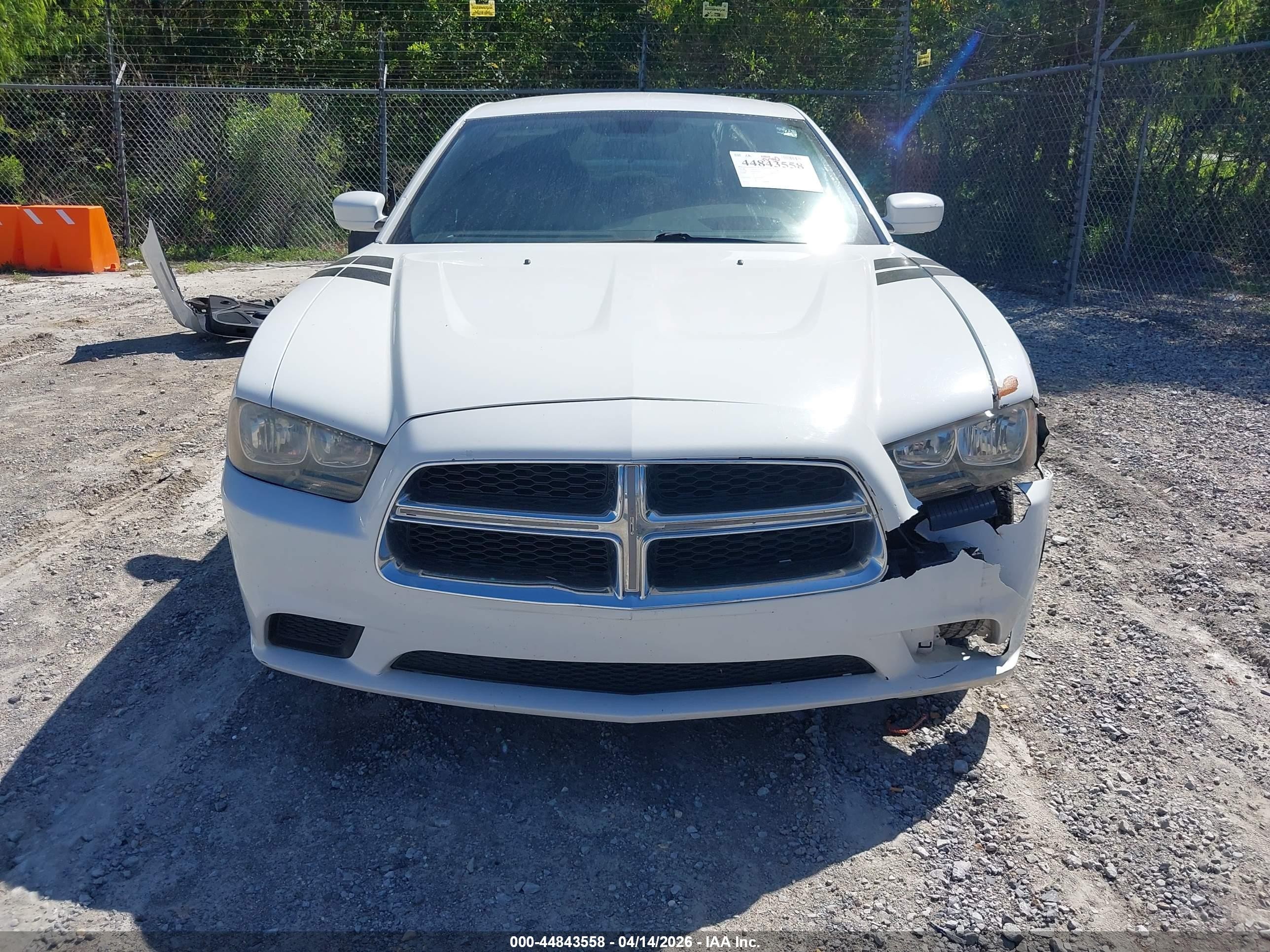 2013 Dodge Charger Se White vin: 2C3CDXBG7DH623237