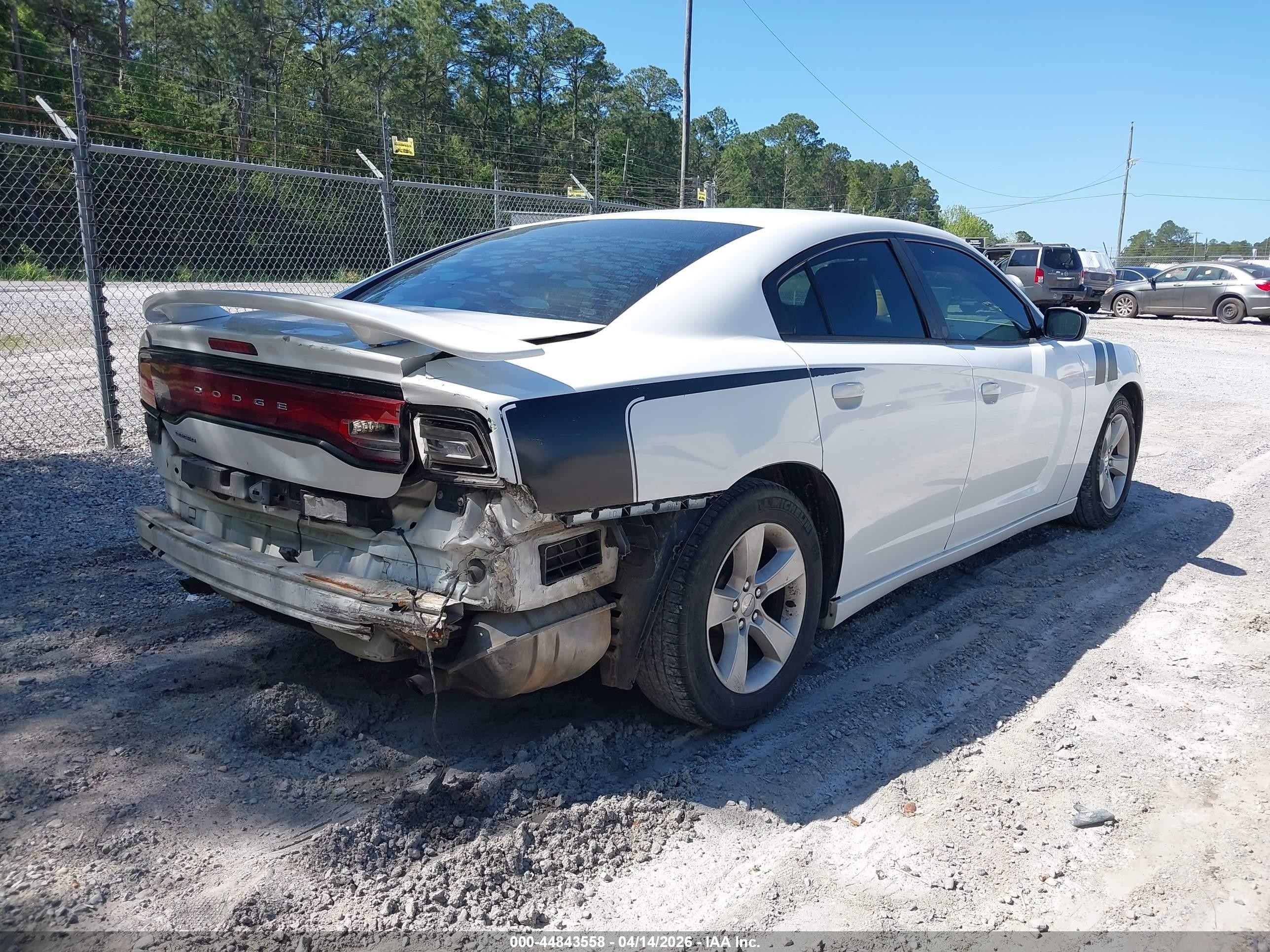 2013 Dodge Charger Se White vin: 2C3CDXBG7DH623237